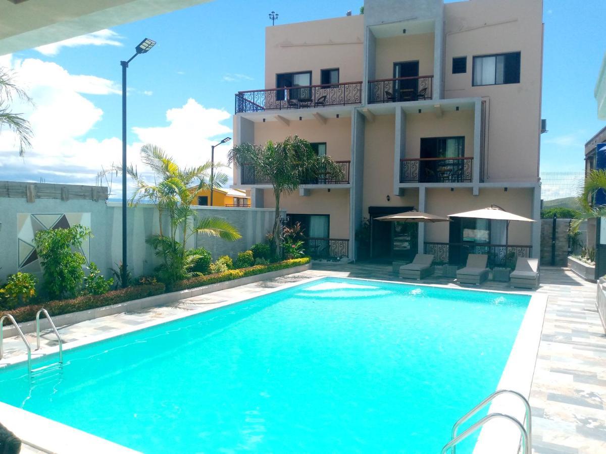 Soa Lia Hotel Miandrivazo Экстерьер фото