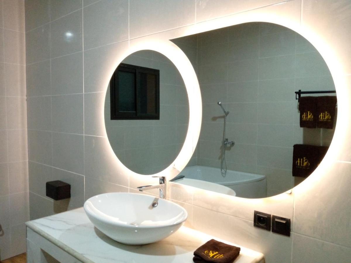 Soa Lia Hotel Miandrivazo Экстерьер фото