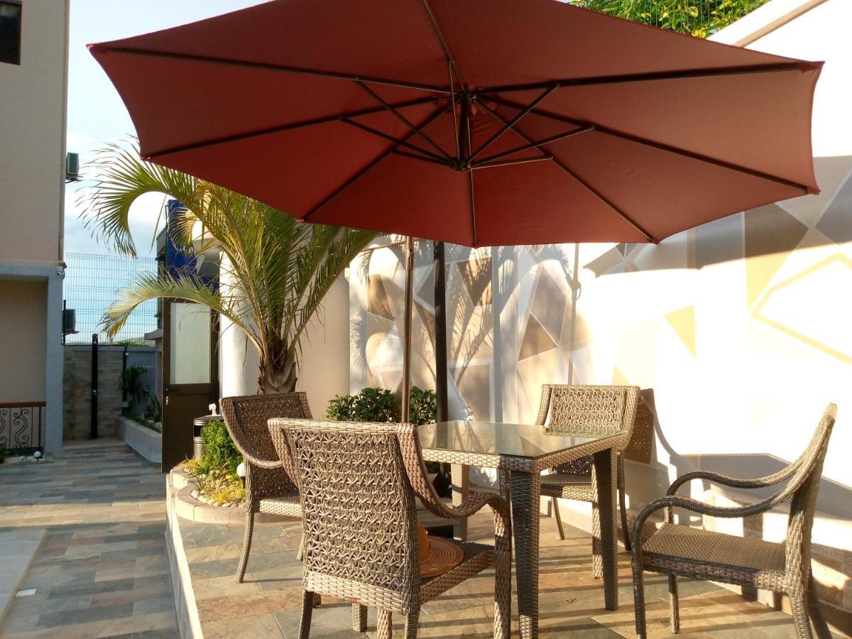 Soa Lia Hotel Miandrivazo Экстерьер фото