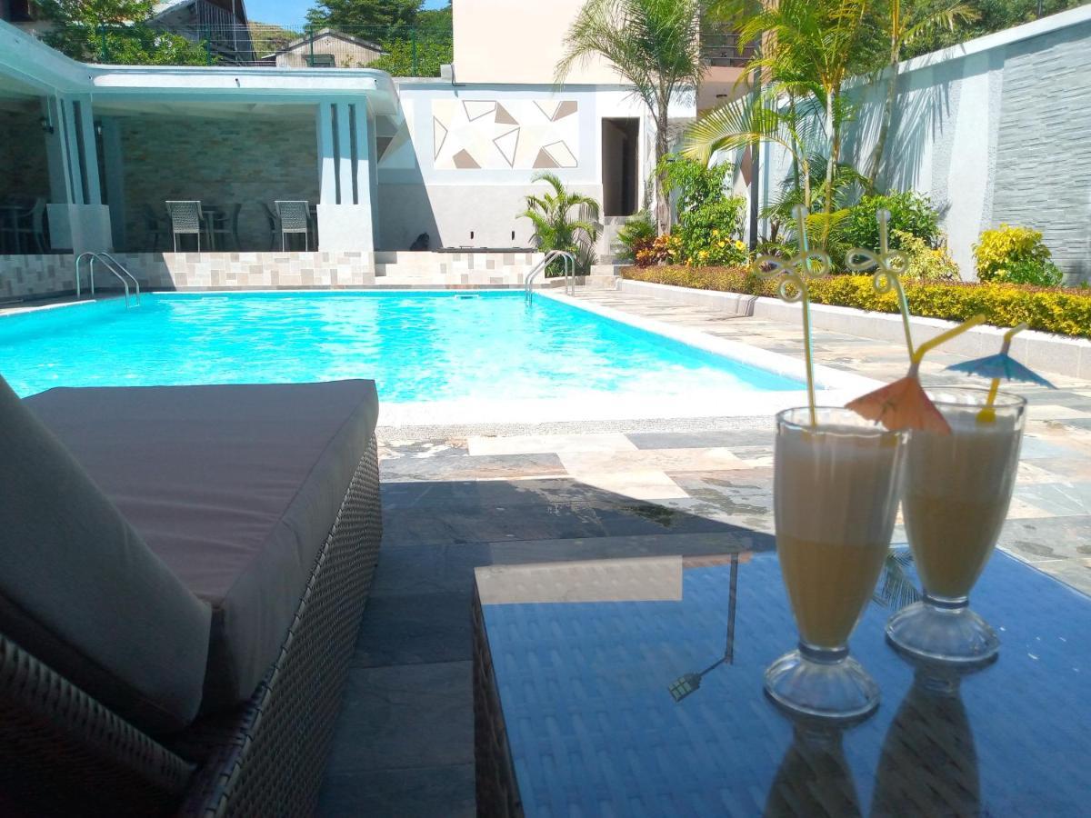 Soa Lia Hotel Miandrivazo Экстерьер фото
